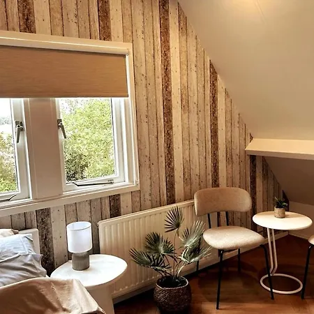 Escape To The And Sea *